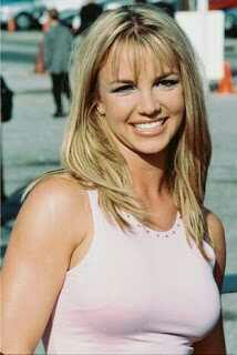 Who's more attractive back then:Christina Aguilera or Britney Spears?