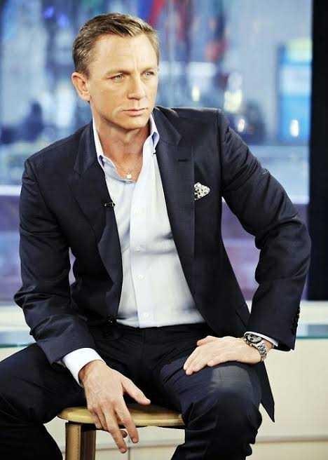 Do girls like sharp dressed men?