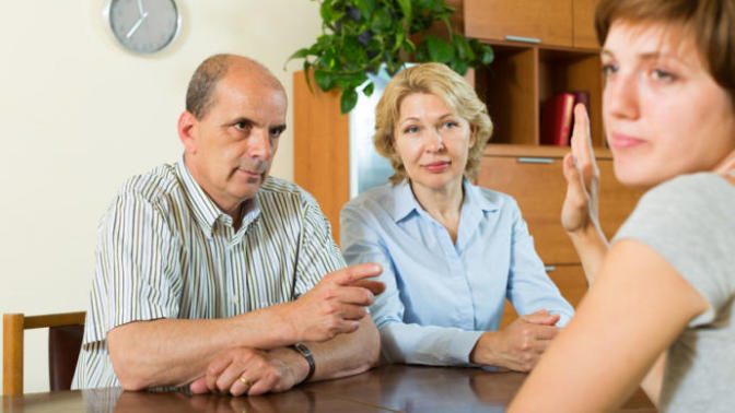 Do parents wish their kids would date someone physically attractive?