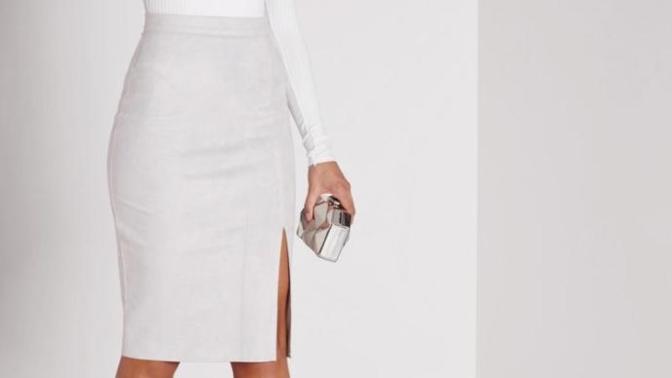 Can I wear a thigh split skirt as a guy?