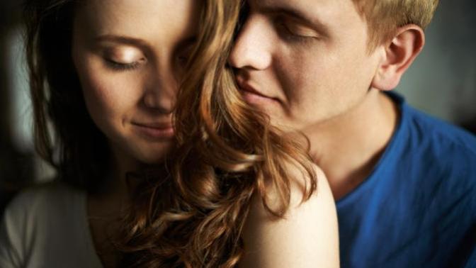 Are you strongly attracted and/or stopped in your tracks by a fragrance of a guy's or girl's smell?
