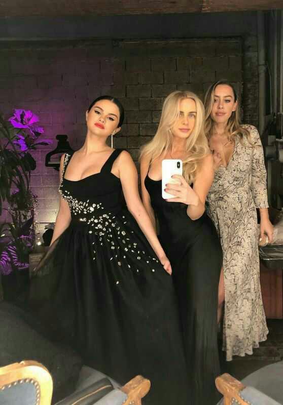 Who is more attractive: Demi Lovato or Selena Gomez?
