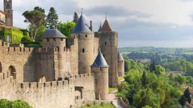 Which country has the best castle architecture?