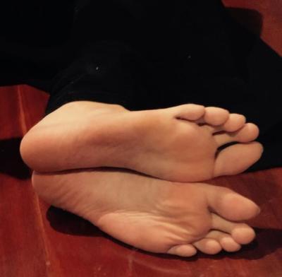Girls, do my hands look better than my feet? Or my feet look better than my hands?