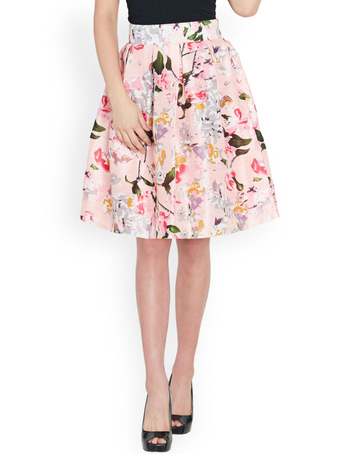 Girls, what's your favorite skirt/dress length... guys, what length do you think looks the best on girls?