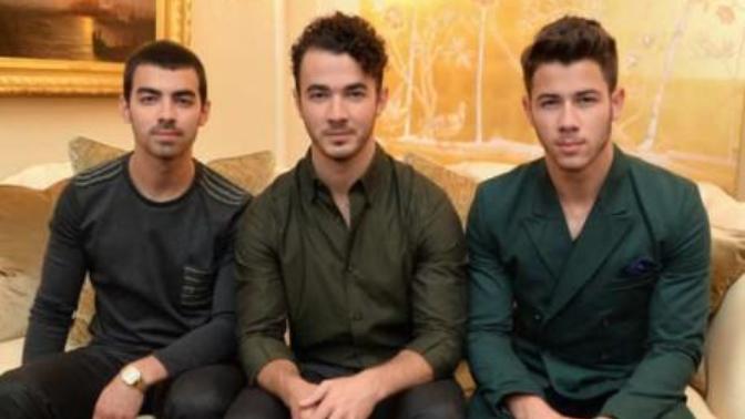 Which of the Jonas Brothers is the cutest?