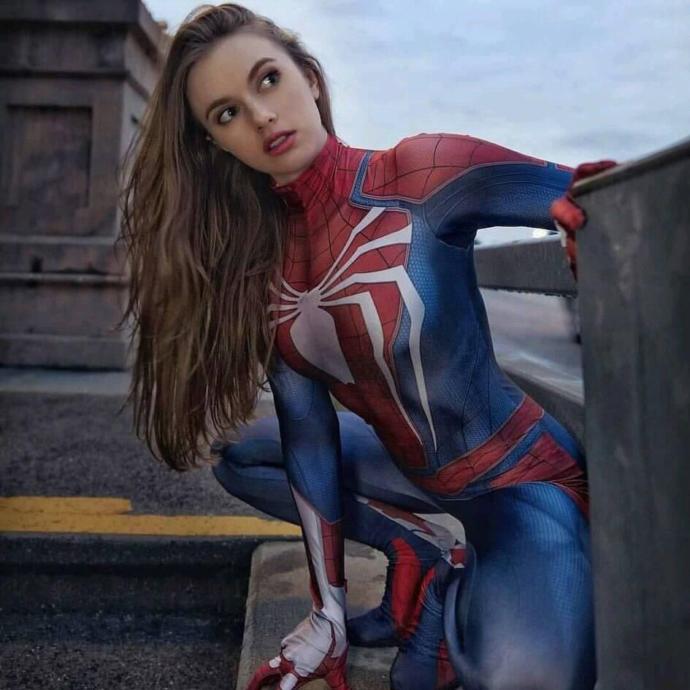 What cosplay costume (Comic book themed) would you dream your girl wore and girls which one would you like to wear, if any?