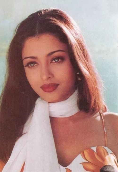 Who are the most beautiful 80s 90s movie actresses in your opinion?