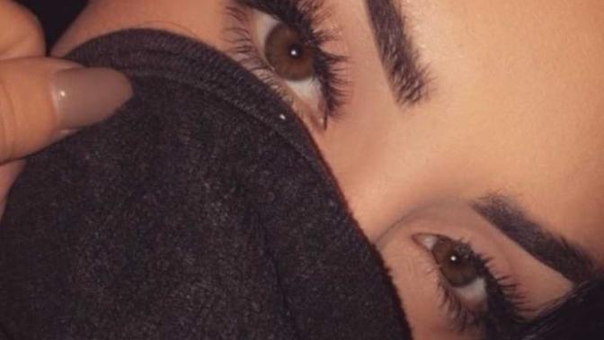 Guys, what do you find most attractive when it comes to women putting on makeup?
