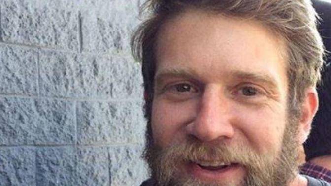 Did you know about half of these guys not using their real photo, are actually handsome bearded hairy chest guys?