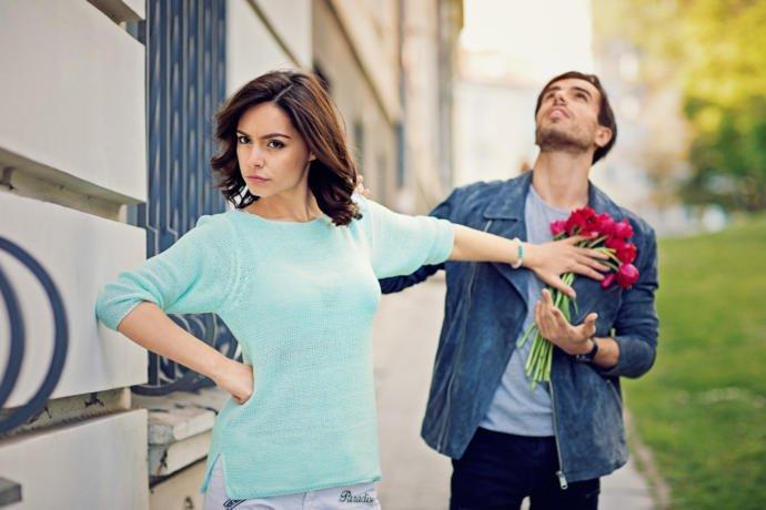 Do people fail at dating due to unrealistic expectations?