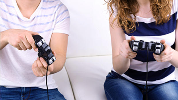 Would you date a gamer girl/boy?