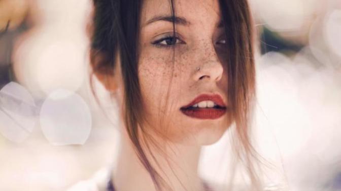 Guys, What do you think of nose piercings?