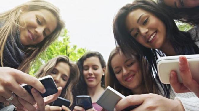 Is anyone going somewhere really scenic, exciting, adventurous and exotic this weekend to stare at your cell phone?