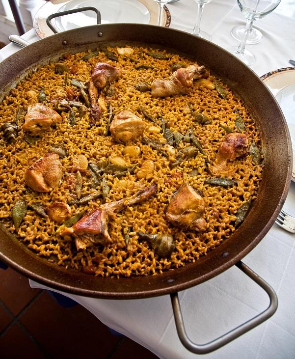 Spanish food: what do you rather give a taste, original paella or arroz negro?