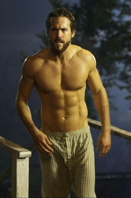 Who is more attractive:Ryan Reynolds or Chris Hemsworth??