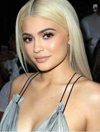 Do you find Kylie Jenner pretty?