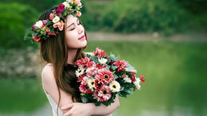 Girls, what's your favorite kind of flower?