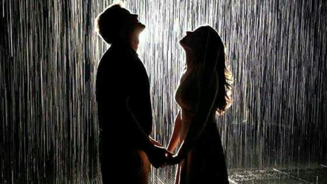 Would you love to play in the rain with your date when it raining?