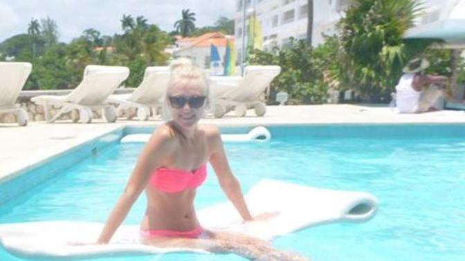 Off to costa rica next month! can't wait to be in the water beachside rather than poolside. You like to travel?