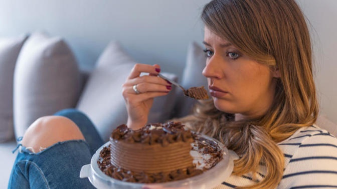 How do you stop emotional eating?