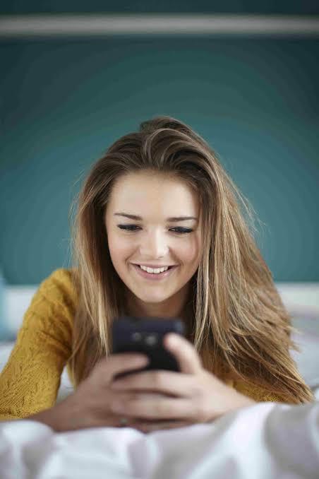 Why do girls take longer to reply to messages than guys?