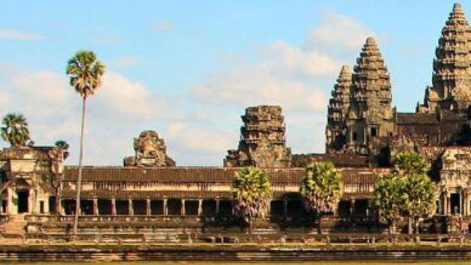 What is the tourist attraction you haven't seen but most want to?