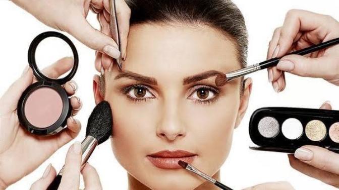 Why do I feel less pretty and inconfortable when I wear make up?