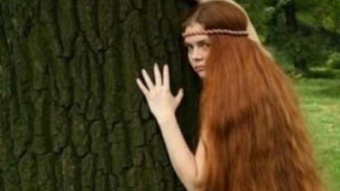 Guys, What do you think of really long hair?
