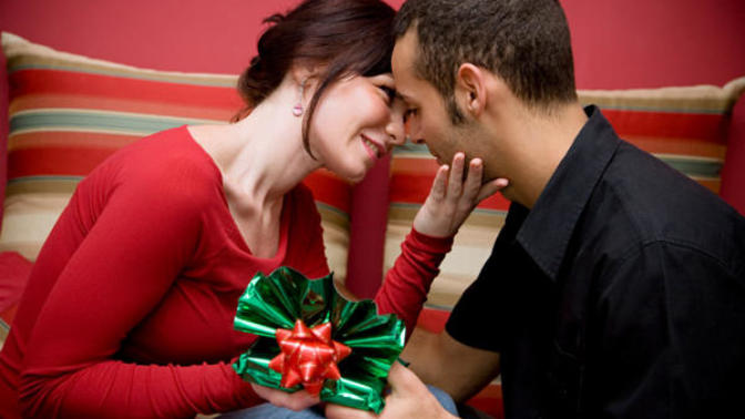 Does the type of gift you receive from a boyfriend indicate how serious he is about you?