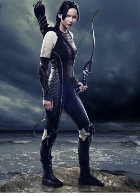 What type of woman would you prefer. Strong independent badass who can handle everything on her own or weak sensitive who asks always for help?