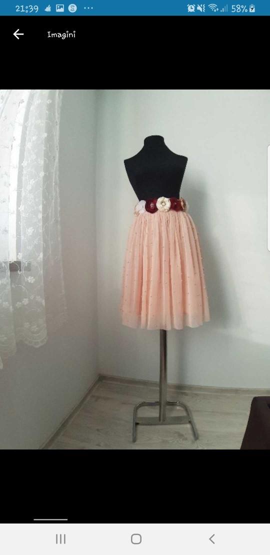 Which colour looks better for this skirt model??