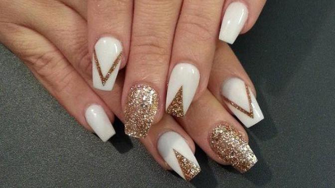 What kind of judgments do you make by looking at someone's fingernails?