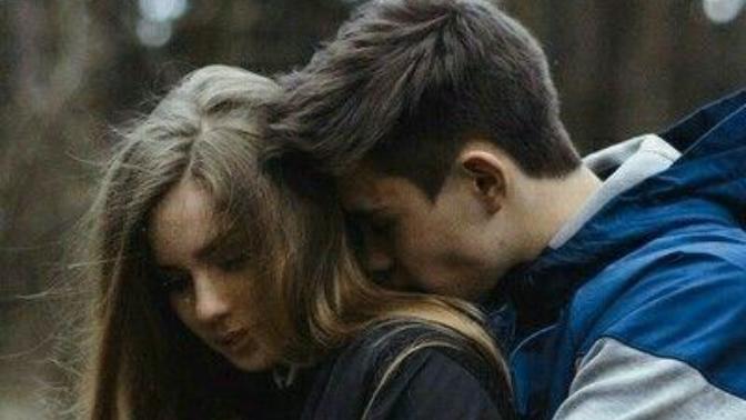 Do guys hug petite girls lightly because they don't want to accidentally squish them?