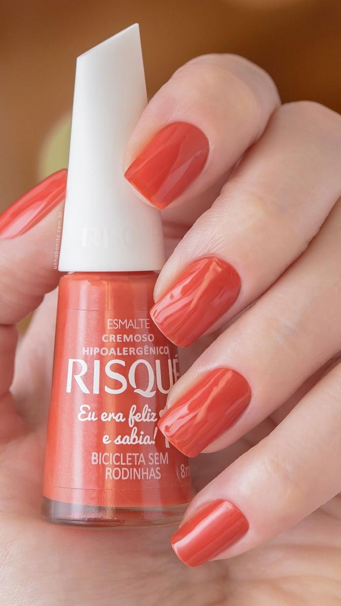 Guys, Which is more attractive? painted nails OR natural nails?