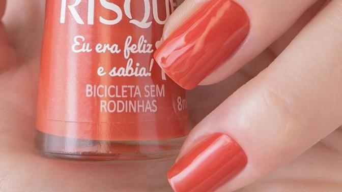 Guys, Which is more attractive? painted nails OR natural nails?