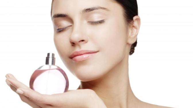 Do Beautiful/Handsome People Smell Better?