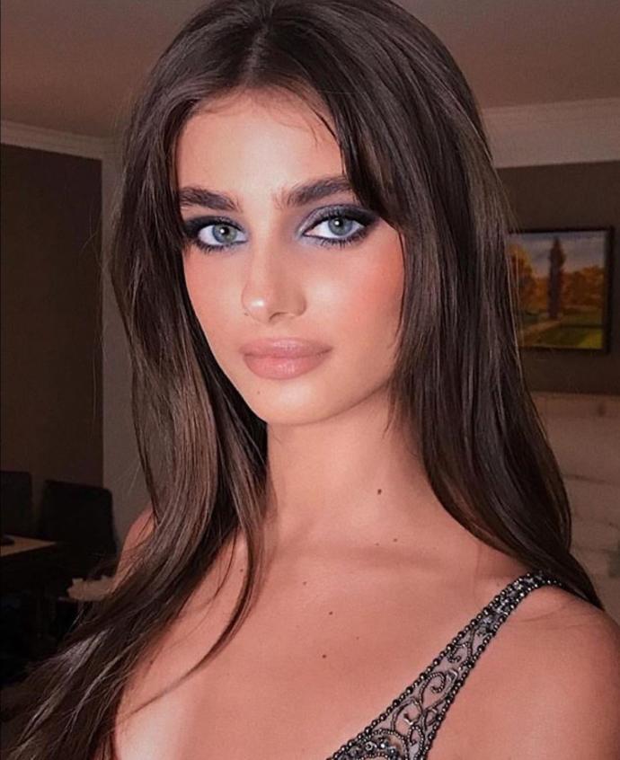 Which makeup look do you prefer?