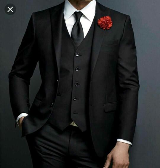 What colour suit for prom??