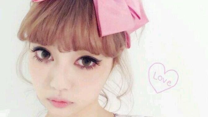 Guysss, Is this type of MAKEUP attractive🕊🌸🌼?