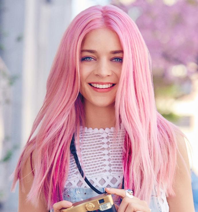 Is dyed hair attractive on girl?