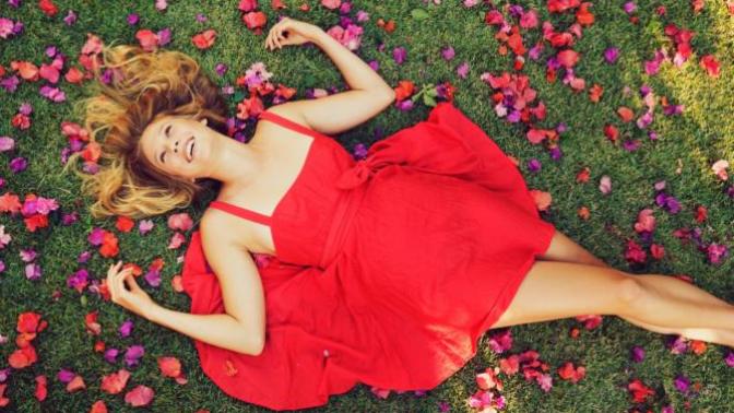 Has wearing the color RED ever worked to feel confident and attract the opposite sex?