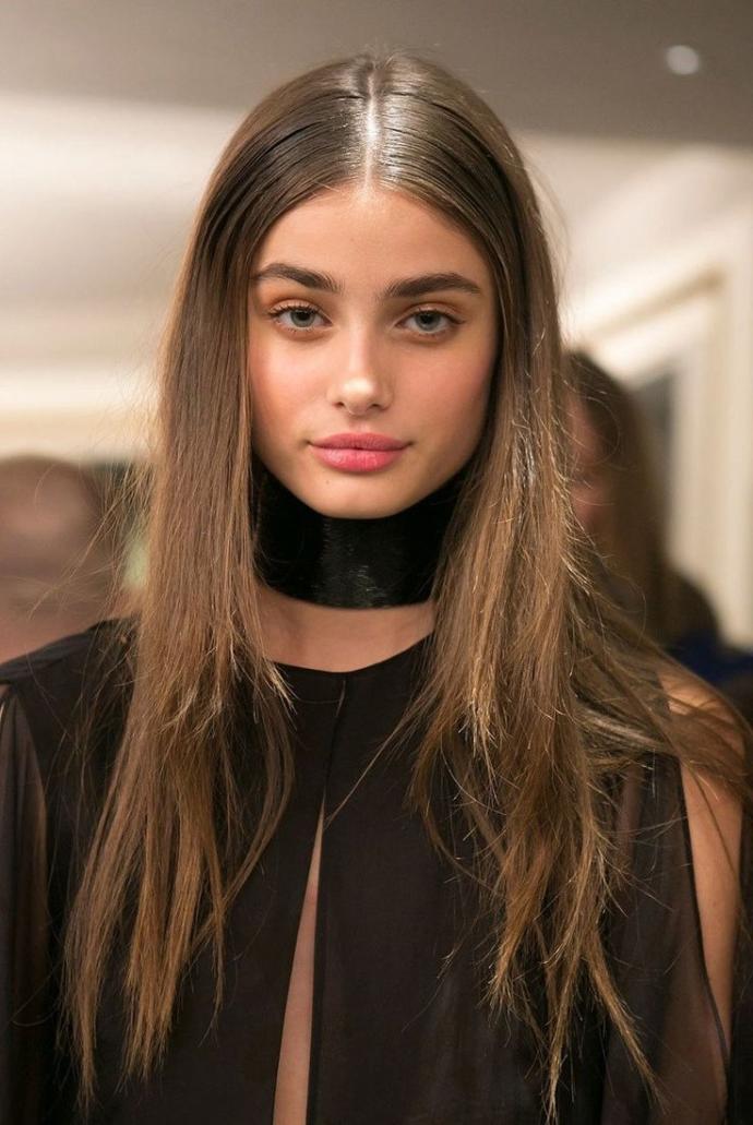 Do you think Taylor Hill is pretty?