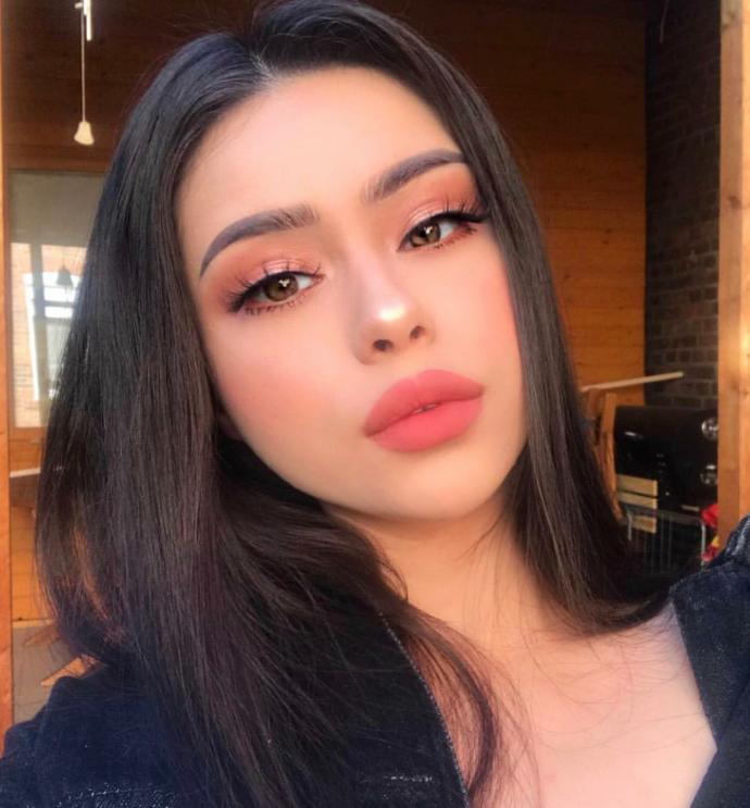 Which girl looks the prettiest? GirlsAskGuys