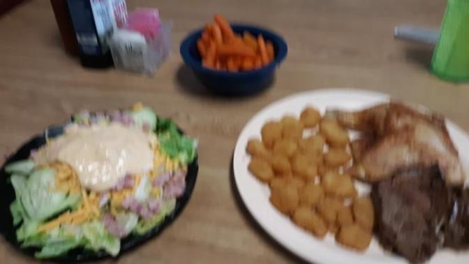 How does Todays lunch look?