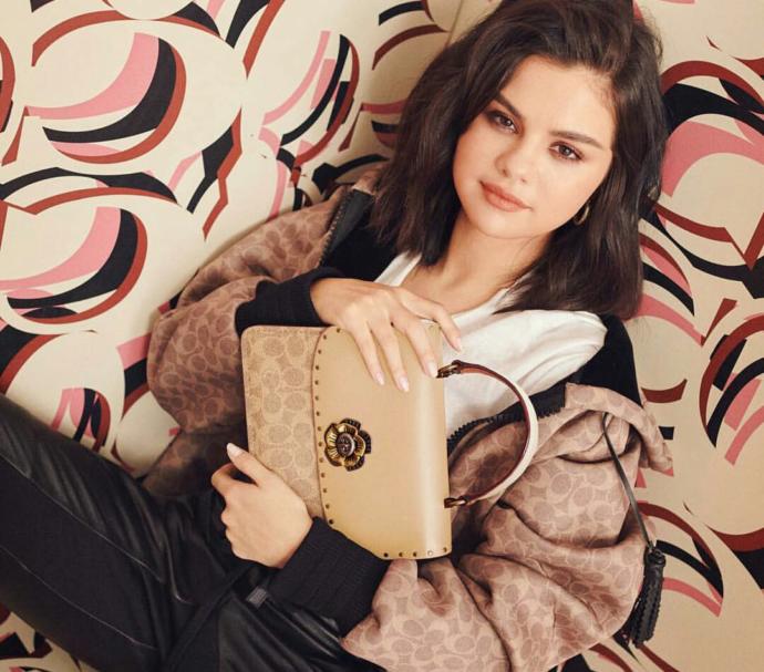 42-year-old man sexually obsessed with Selena Gomez, is it normal?