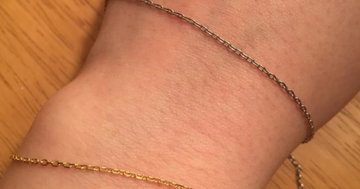 Which Looks Better With My Skin Gold Or Silver Jewelry GirlsAskGuys