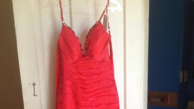 Is it ok for your prom dress to be long and is a red prom dress to sexual?