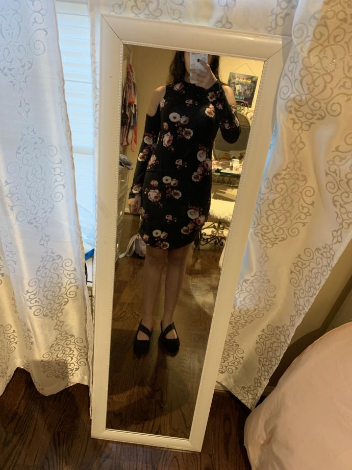 Which of these outfits should I wear to the museum?