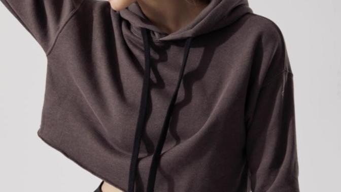 What pants to wear with a cropped hoodie?